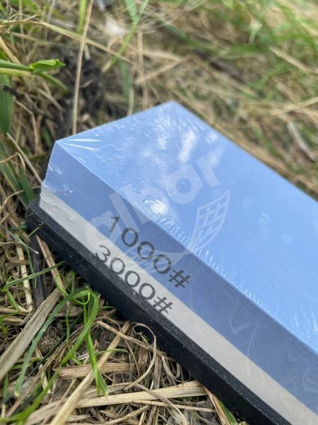 Двухсторонний точильный камень из корунда 1000/3000 грит 1000/3000 фото